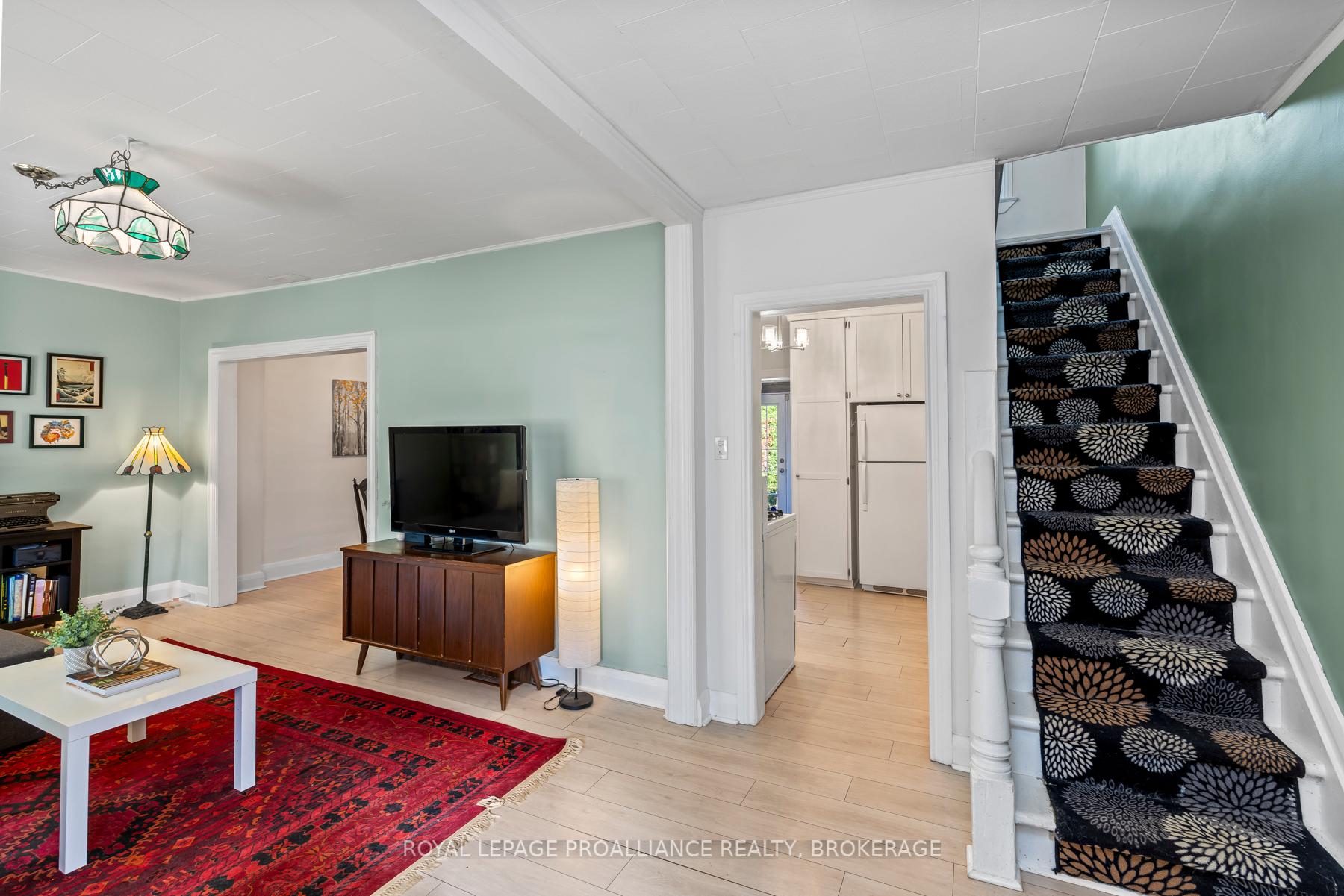 Photo 7 of 107 Stephen Street, Kingston, East of Sir John A. Blvd — HOMEH