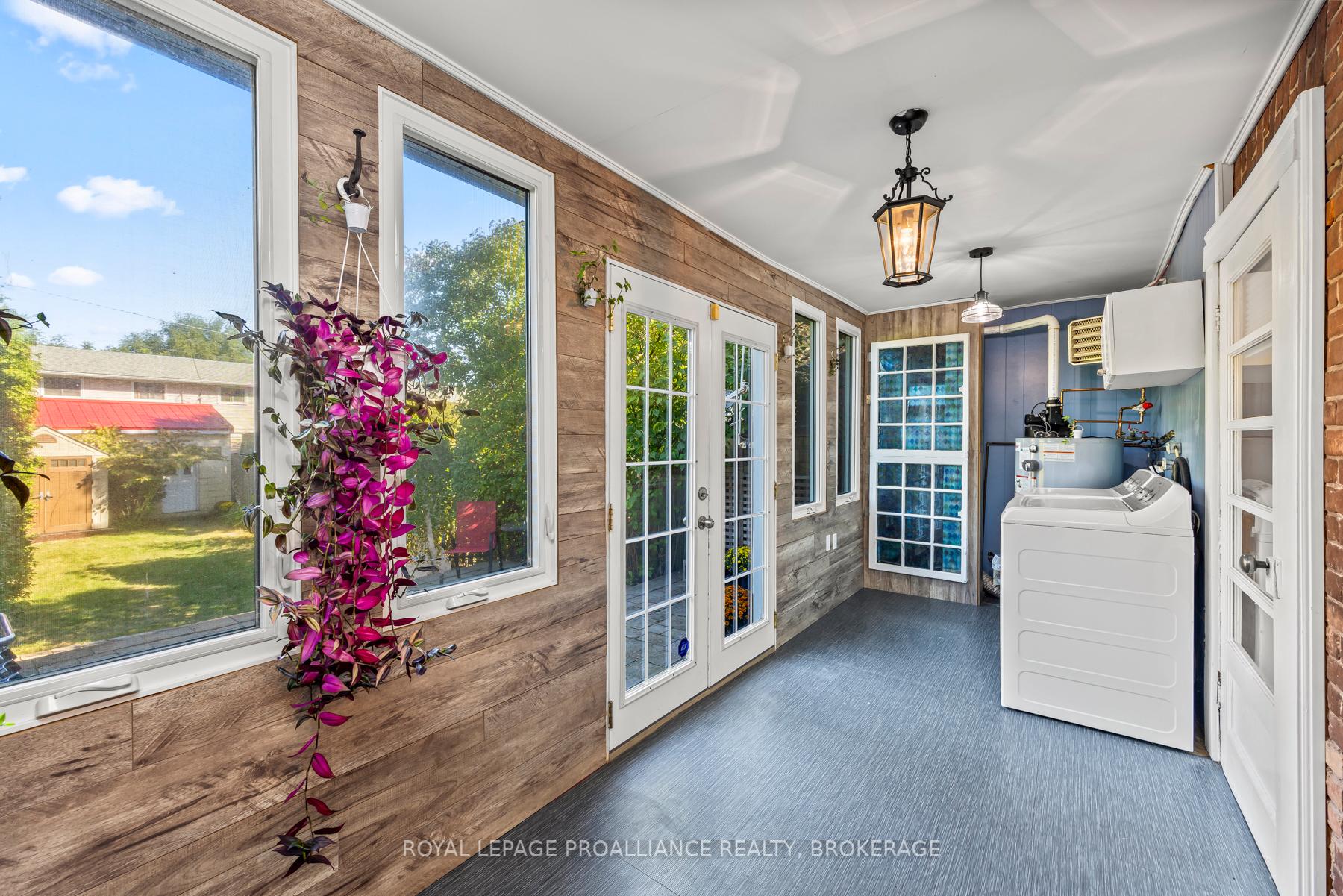 Photo 16 of 107 Stephen Street, Kingston, East of Sir John A. Blvd — HOMEH