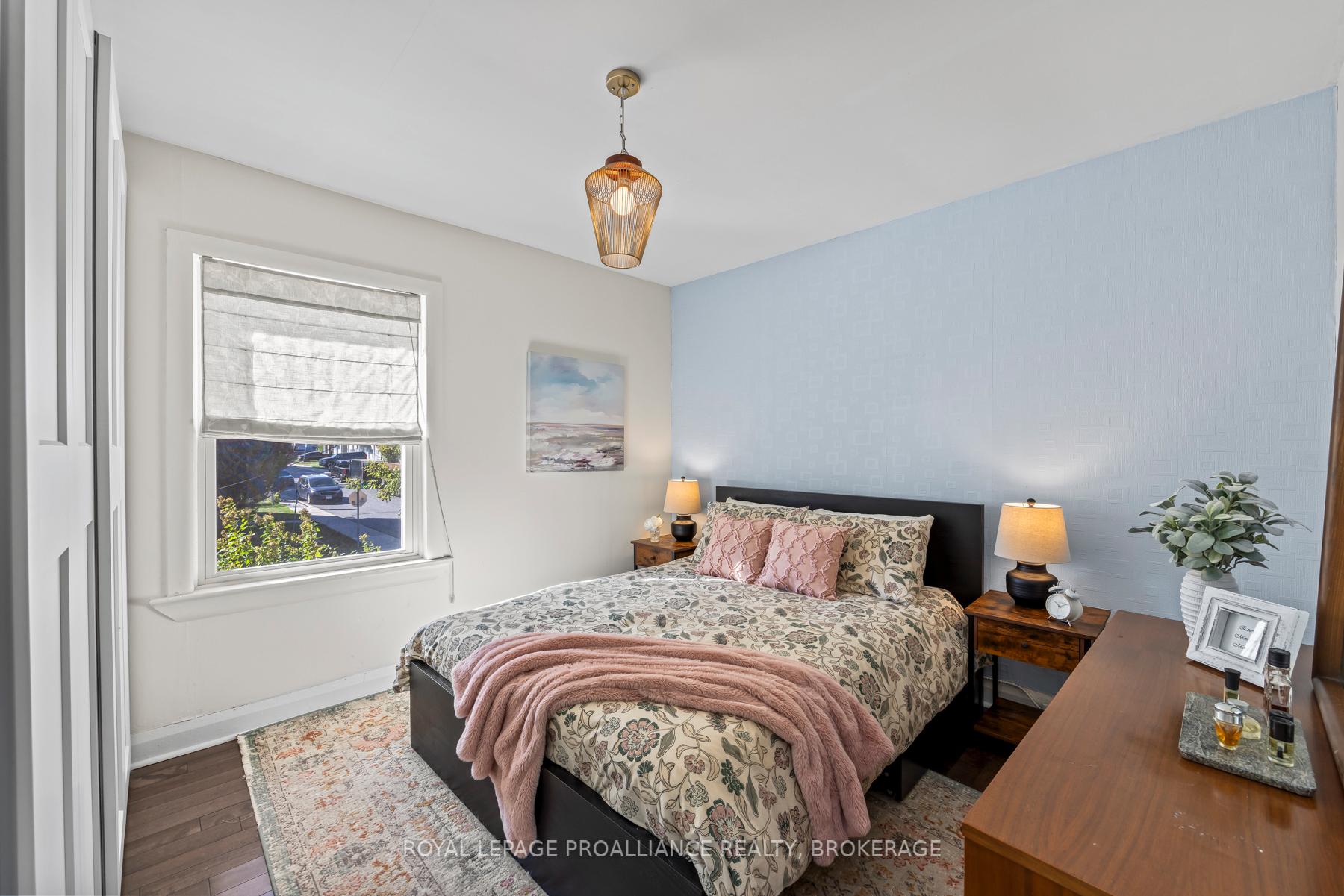 Photo 22 of 107 Stephen Street, Kingston, East of Sir John A. Blvd — HOMEH