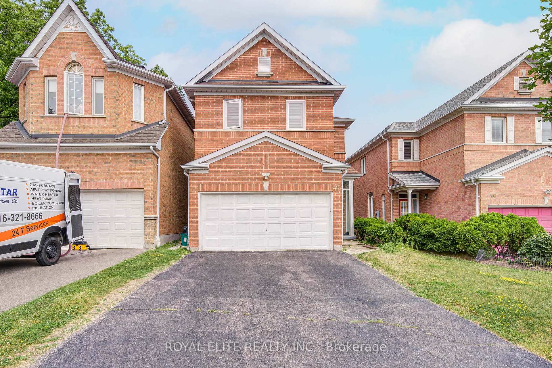 Photo 1 of 88 Snowdon Circle, Markham, Markville — HOMEH