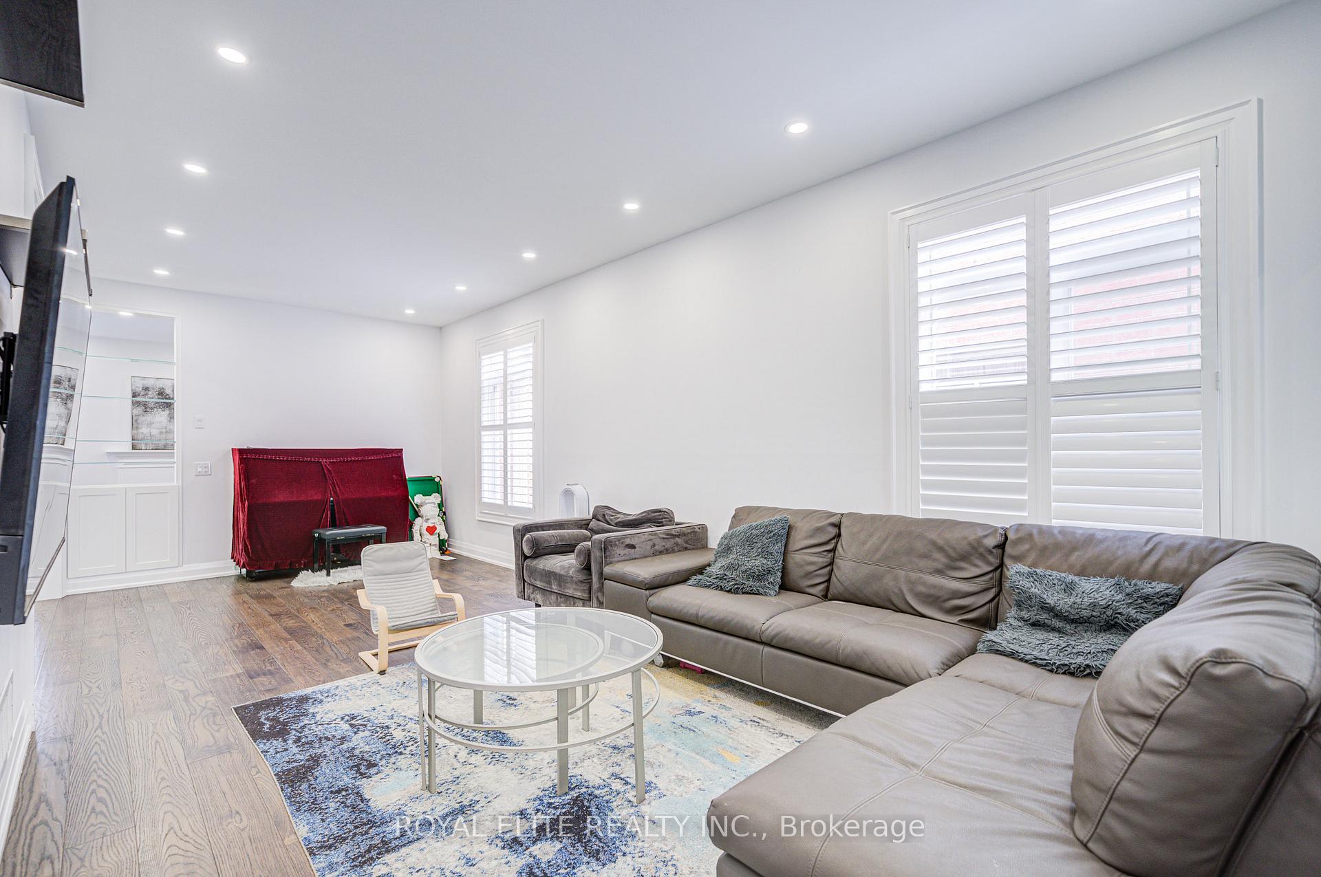 Photo 8 of 88 Snowdon Circle, Markham, Markville — HOMEH