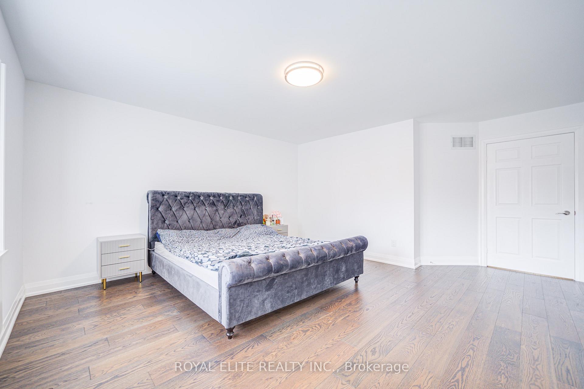 Photo 50 of 88 Snowdon Circle, Markham, Markville — HOMEH