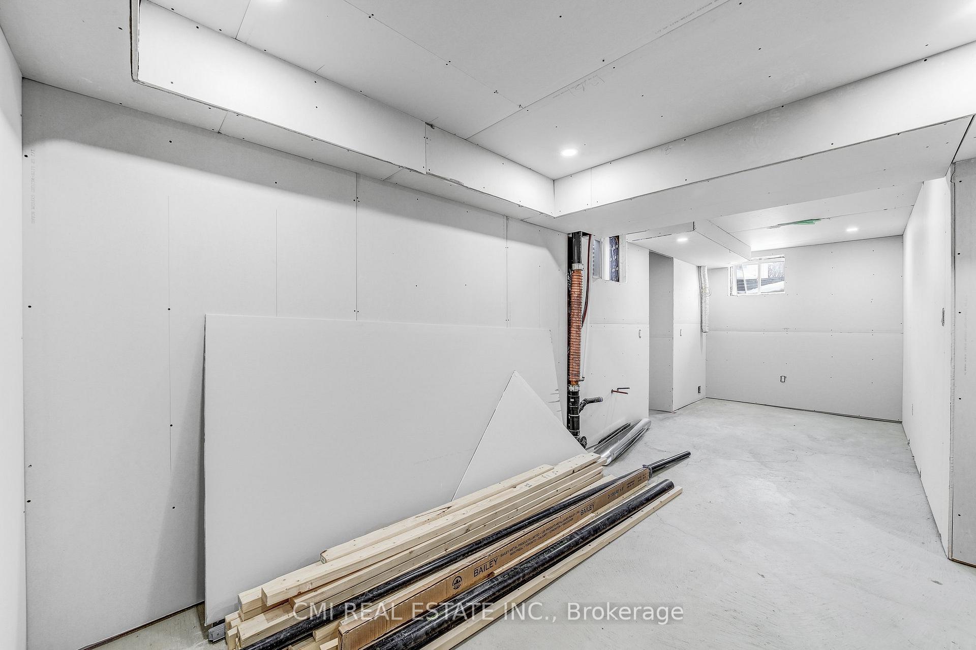 Photo 37 of 3 Milt Schmidt Street, Kitchener — HOMEH