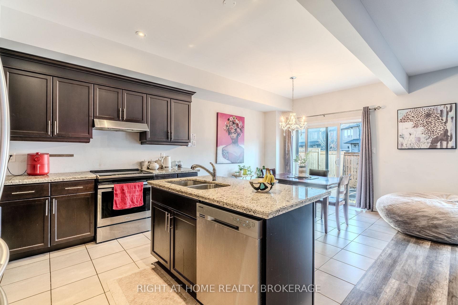 Photo 11 of 138 Shoreview Place, Hamilton, Lakeshore — HOMEH