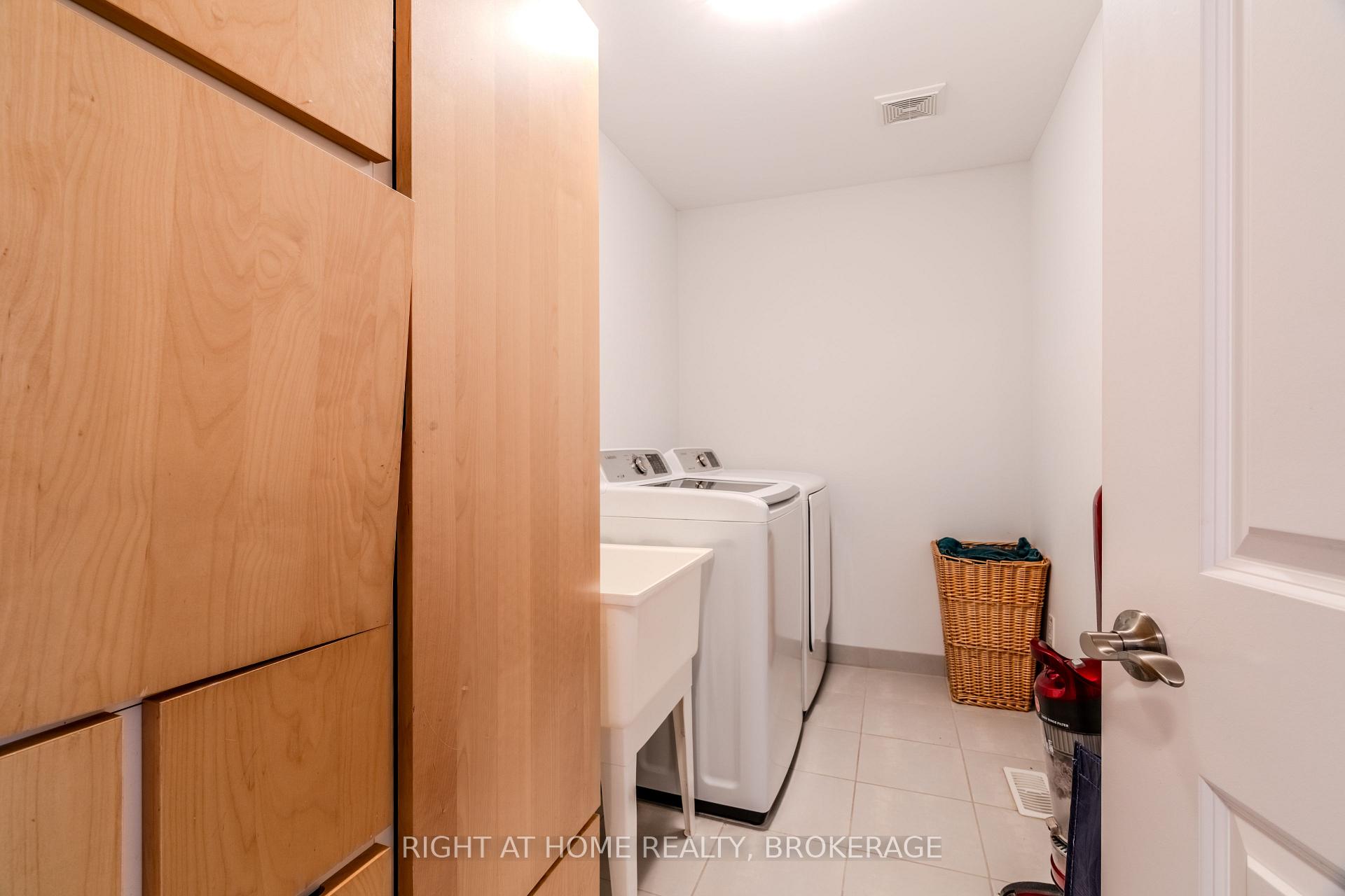 Photo 25 of 138 Shoreview Place, Hamilton, Lakeshore — HOMEH