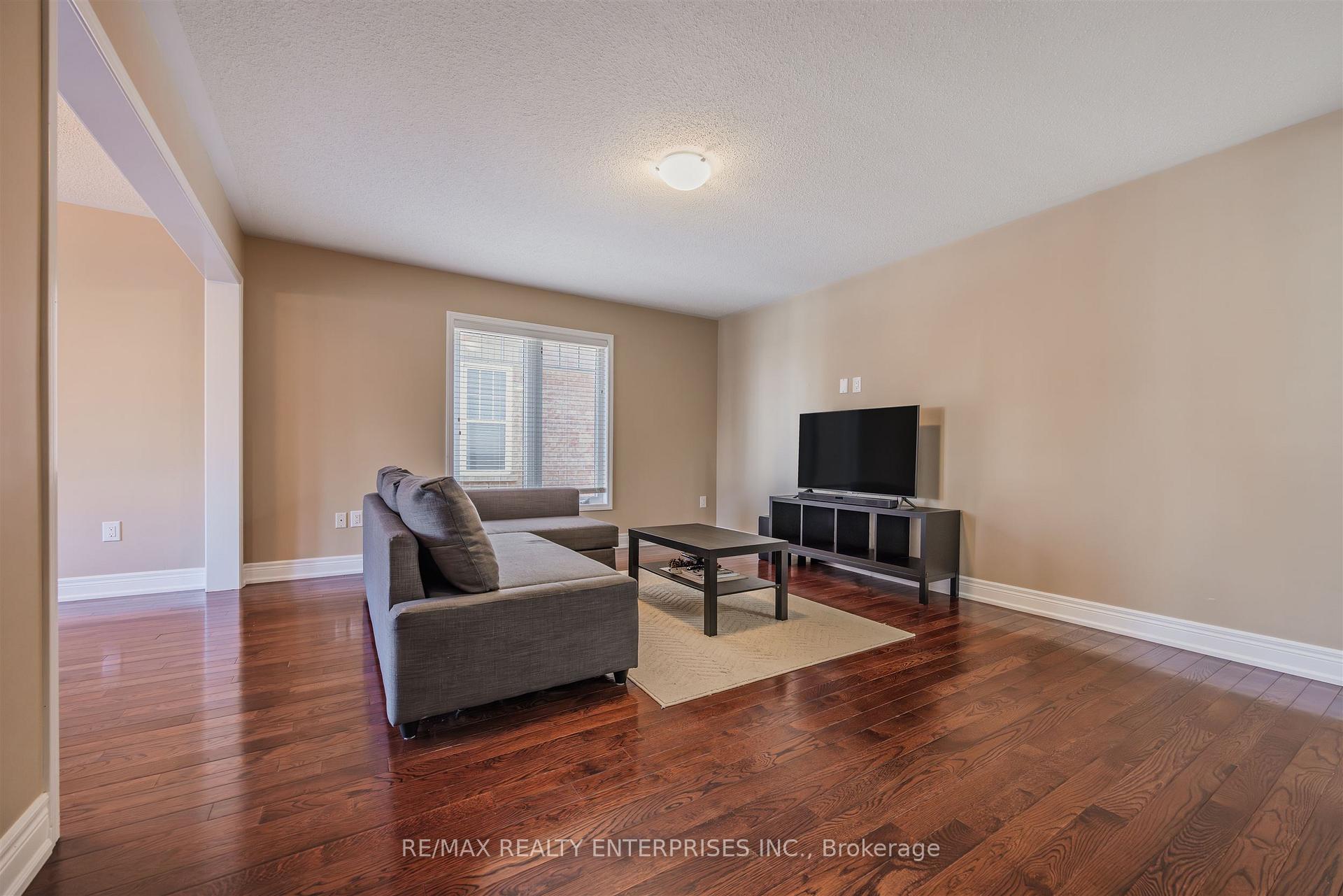 Photo 13 of 568 Attenborough Terrace, Milton, Willmott — HOMEH