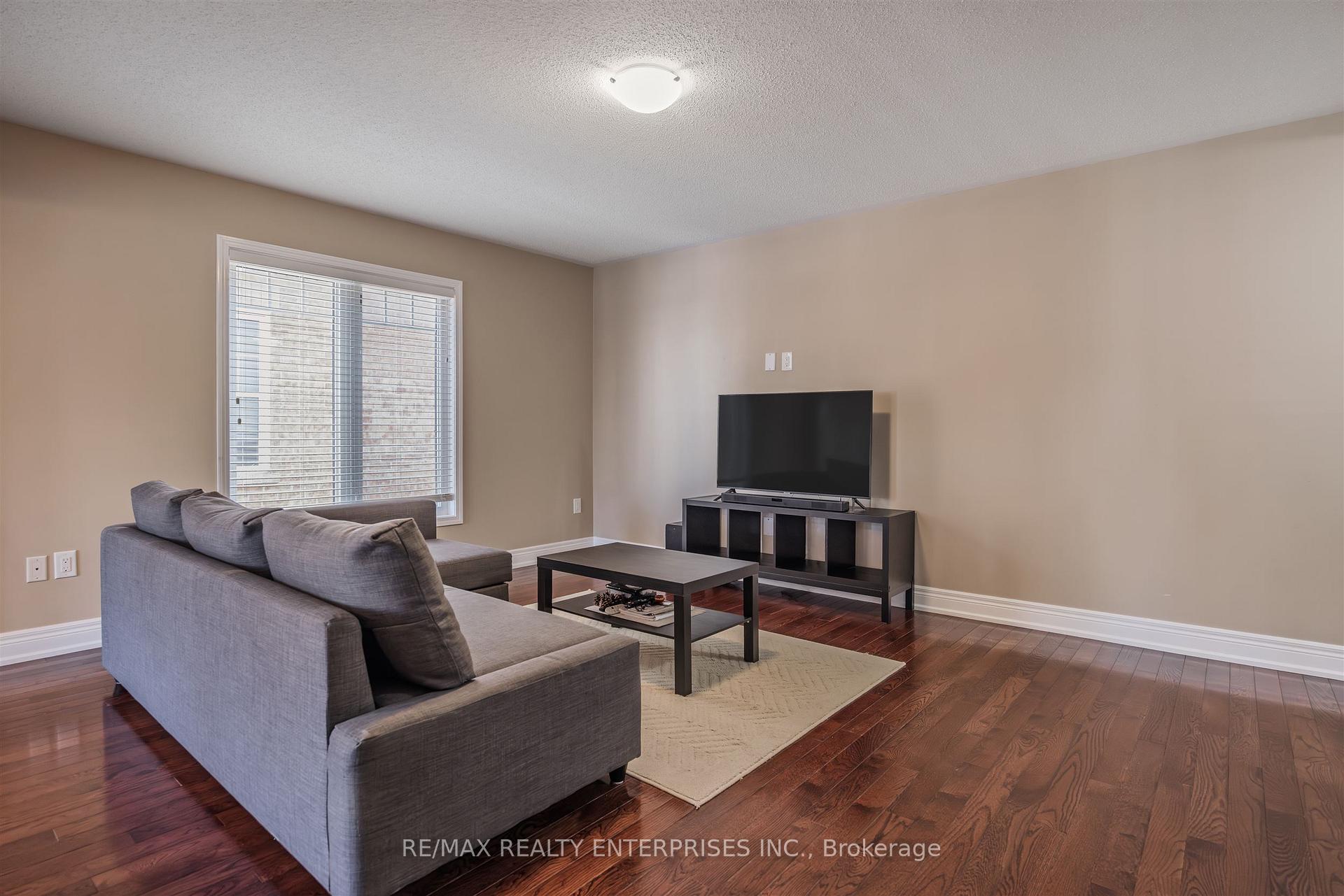 Photo 14 of 568 Attenborough Terrace, Milton, Willmott — HOMEH