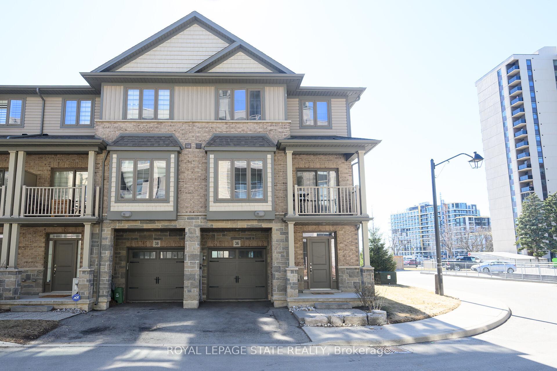 Photo 2 of 36 Southshore Crescent, Hamilton, Stoney Creek — HOMEH