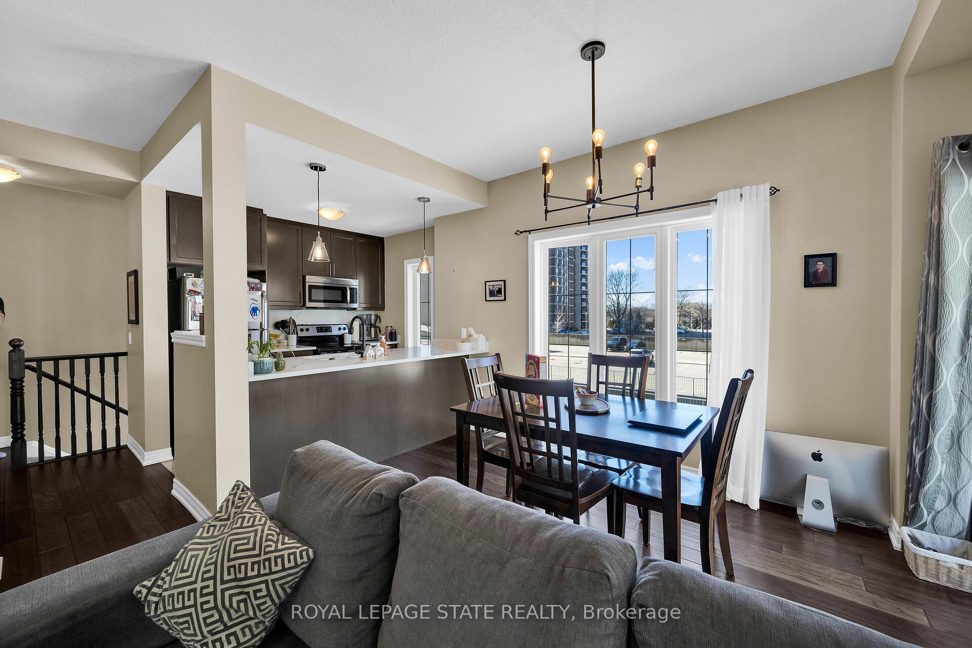 Photo 6 of 36 Southshore Crescent, Hamilton, Stoney Creek — HOMEH