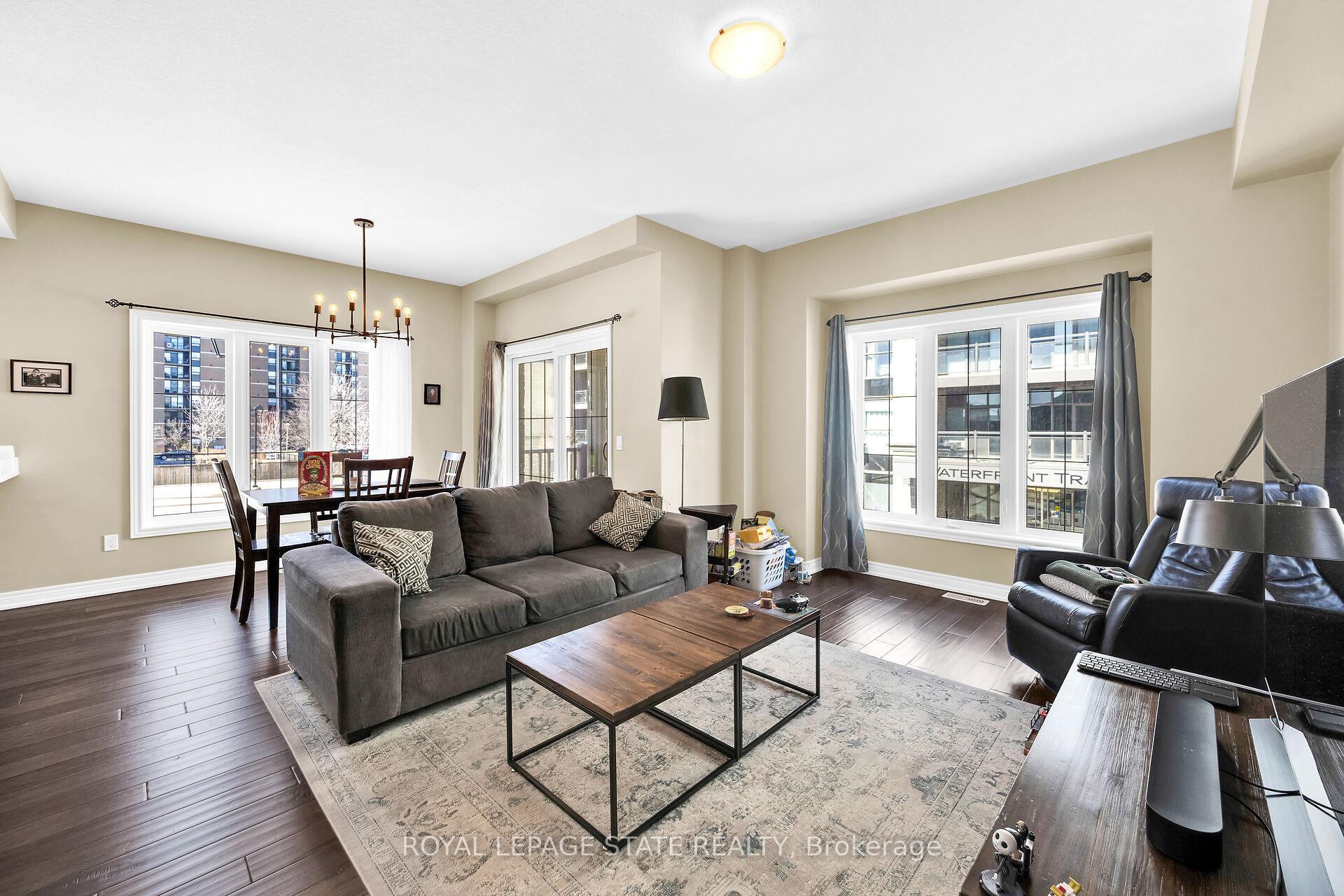 Photo 16 of 36 Southshore Crescent, Hamilton, Stoney Creek — HOMEH