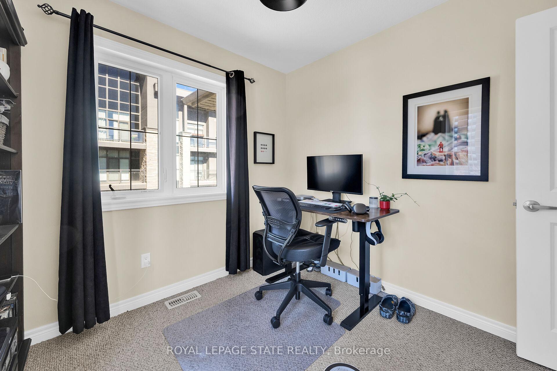 Photo 25 of 36 Southshore Crescent, Hamilton, Stoney Creek — HOMEH