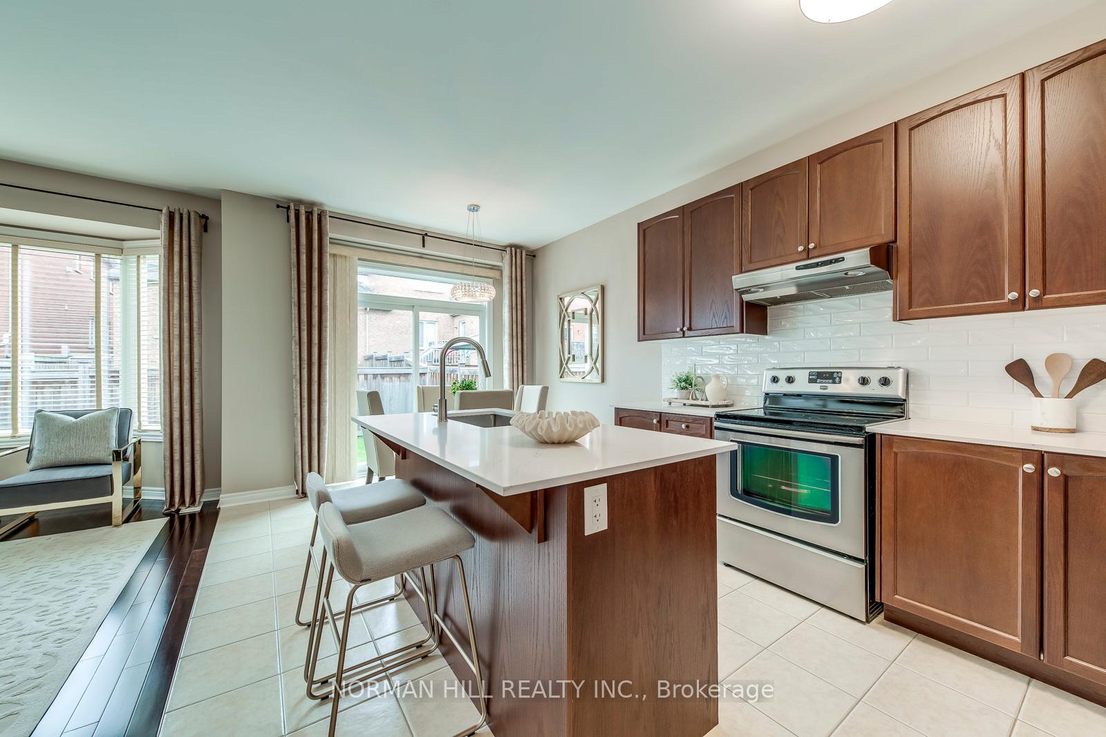 Photo 23 of 536 Savoline Boulevard, Milton, Scott — HOMEH
