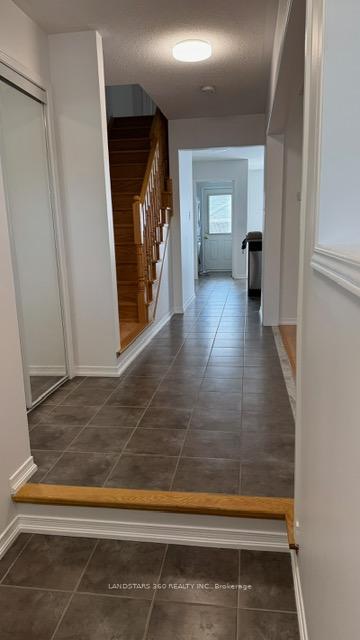 Photo 2 of 1081 Bur Oak Avenue, Markham, Wismer — HOMEH
