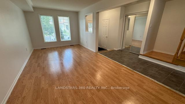 Photo 3 of 1081 Bur Oak Avenue, Markham, Wismer — HOMEH