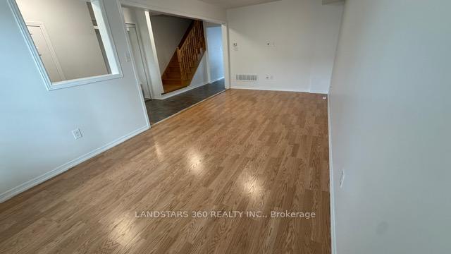 Photo 4 of 1081 Bur Oak Avenue, Markham, Wismer — HOMEH