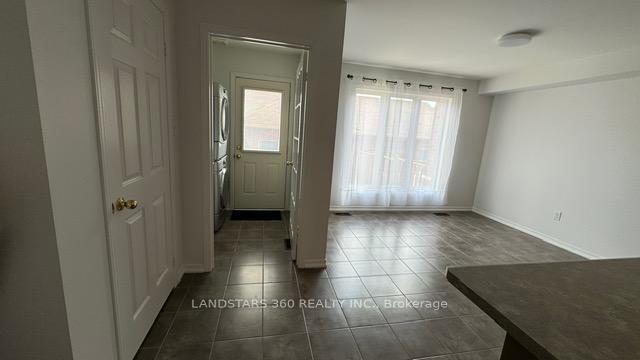 Photo 6 of 1081 Bur Oak Avenue, Markham, Wismer — HOMEH
