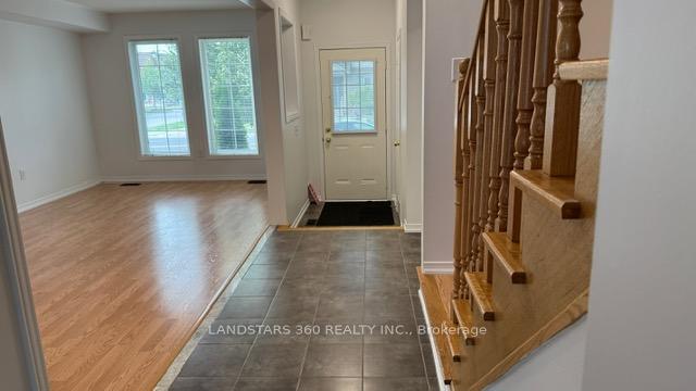 Photo 10 of 1081 Bur Oak Avenue, Markham, Wismer — HOMEH