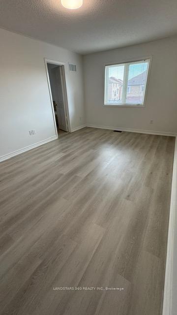 Photo 16 of 1081 Bur Oak Avenue, Markham, Wismer — HOMEH