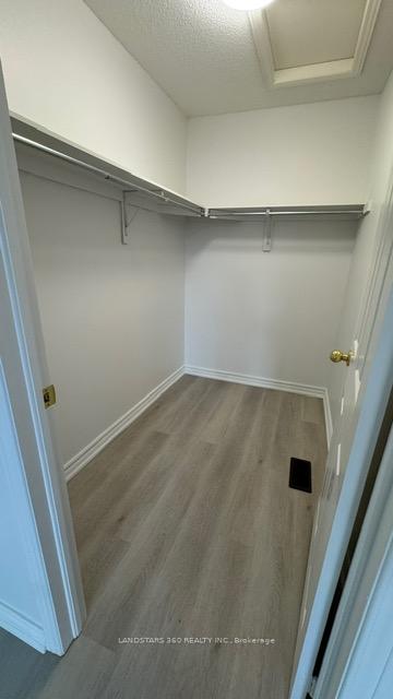 Photo 18 of 1081 Bur Oak Avenue, Markham, Wismer — HOMEH