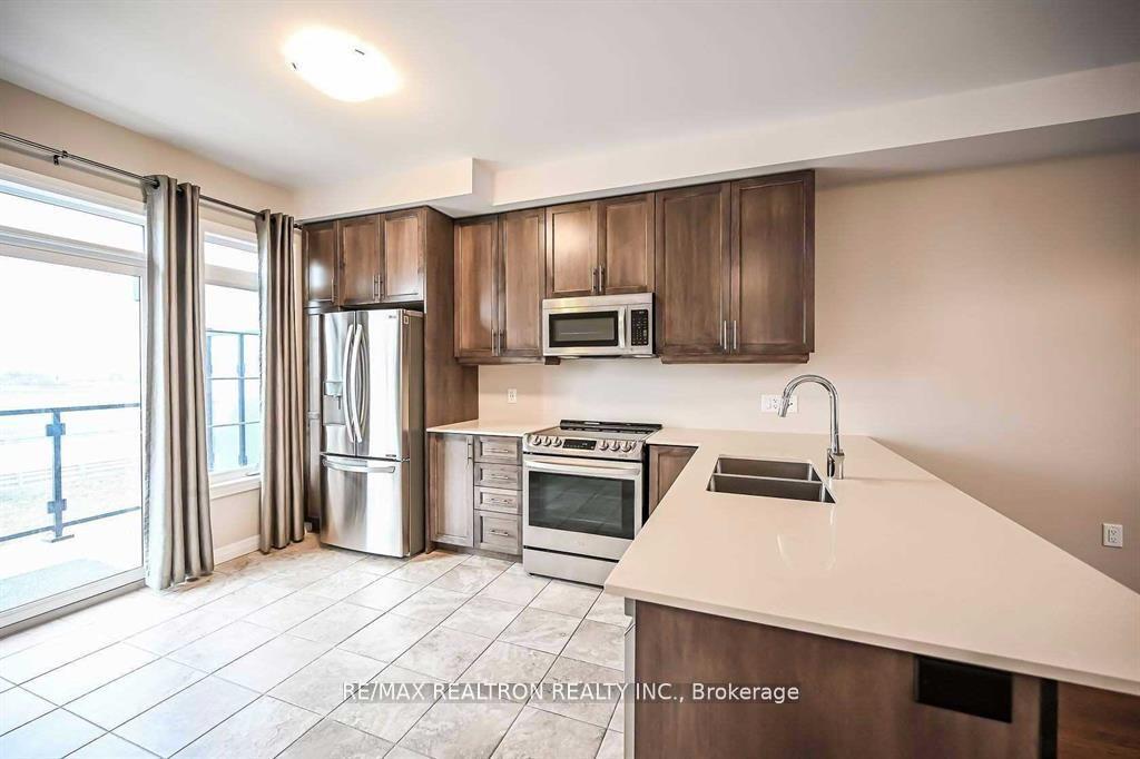 Photo 4 of Unit 231, 30 Times Square Boulevard, Hamilton, Stoney Creek Mountain — HOMEH