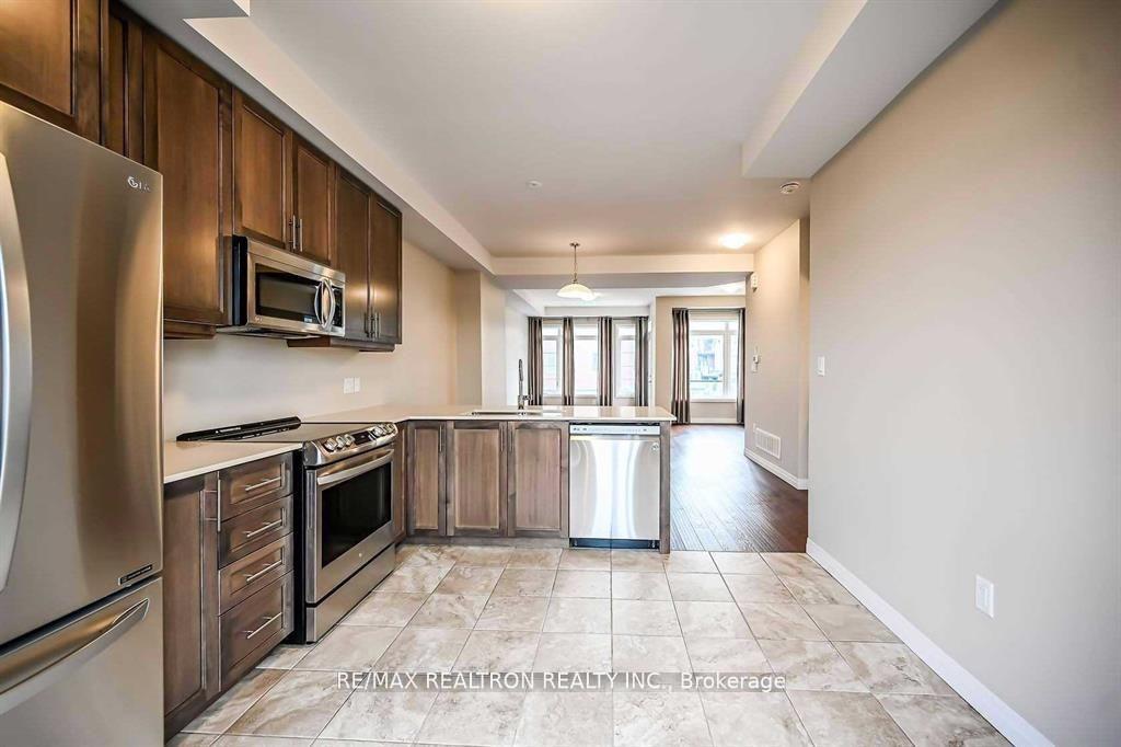 Photo 6 of Unit 231, 30 Times Square Boulevard, Hamilton, Stoney Creek Mountain — HOMEH