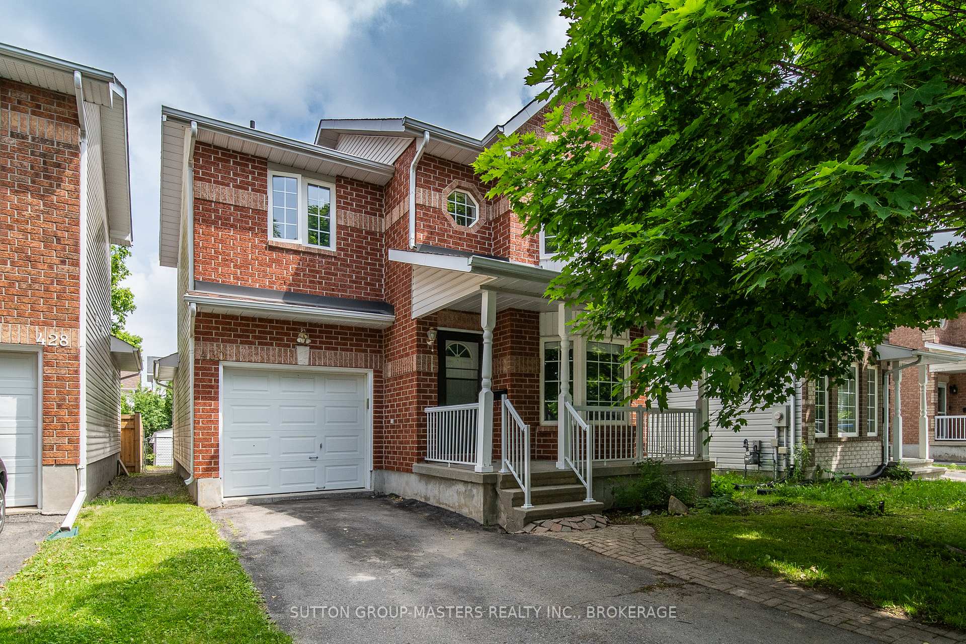 Front of 430 Fieldstone Drive