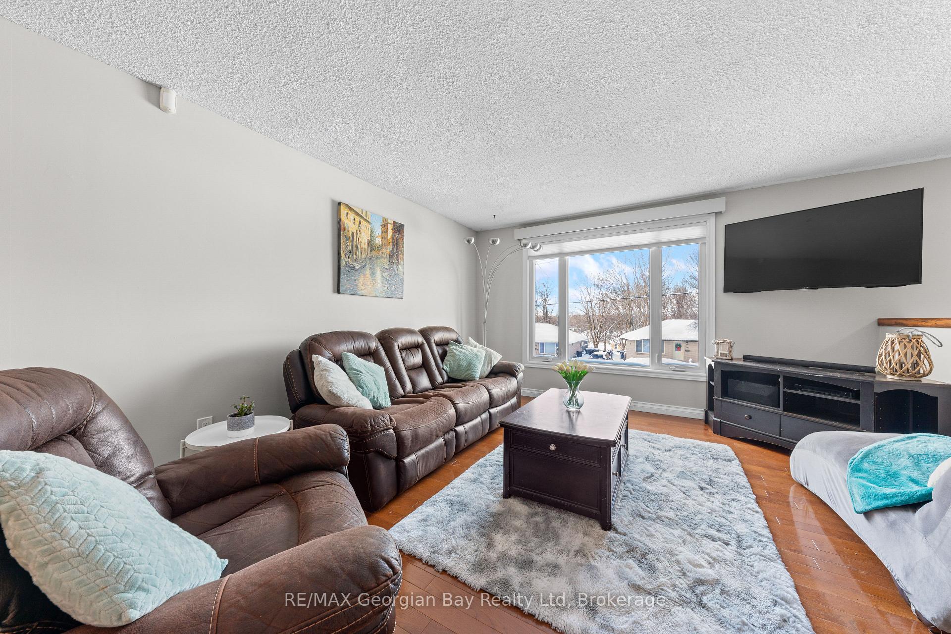 Photo 5 of 317 Hanly Street, Midland — HOMEH