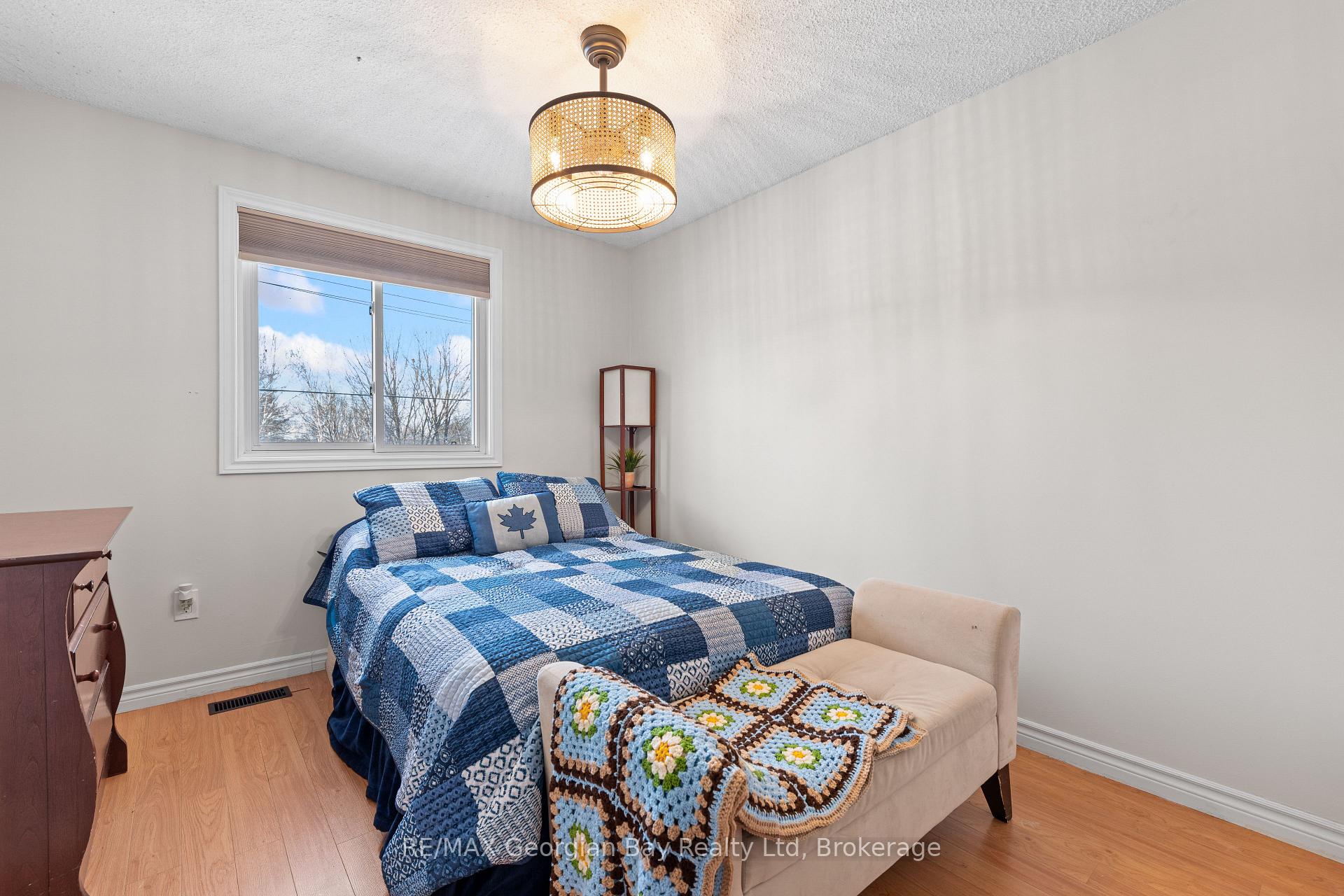 Photo 15 of 317 Hanly Street, Midland — HOMEH