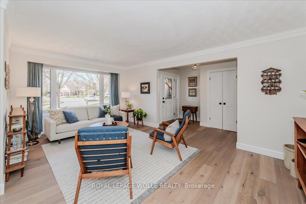 Photo 7 of 48 Bound Brook Court, Kitchener — HOMEH