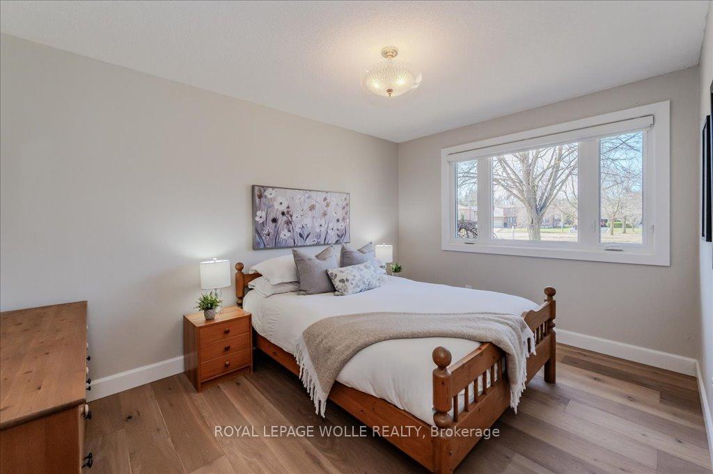 Photo 26 of 48 Bound Brook Court, Kitchener — HOMEH