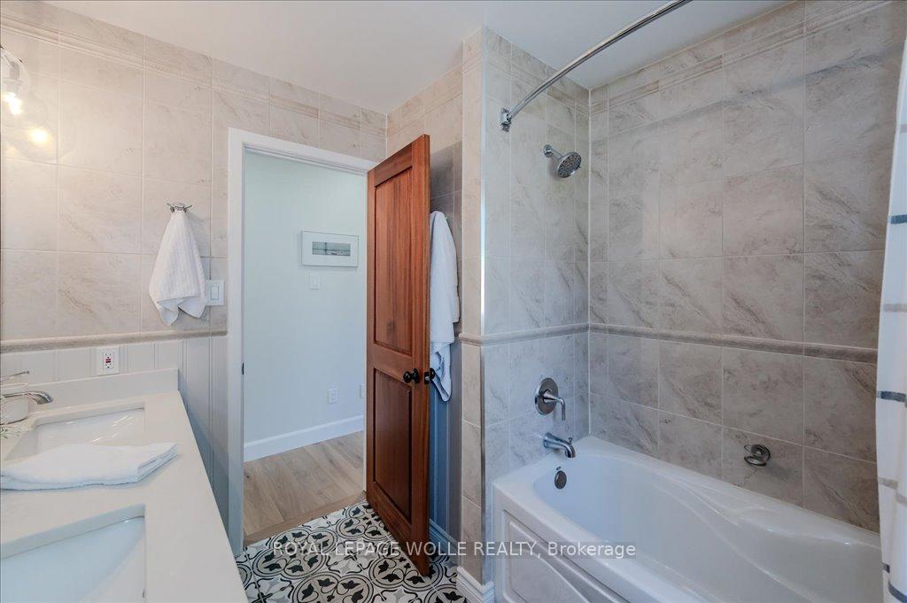 Photo 29 of 48 Bound Brook Court, Kitchener — HOMEH