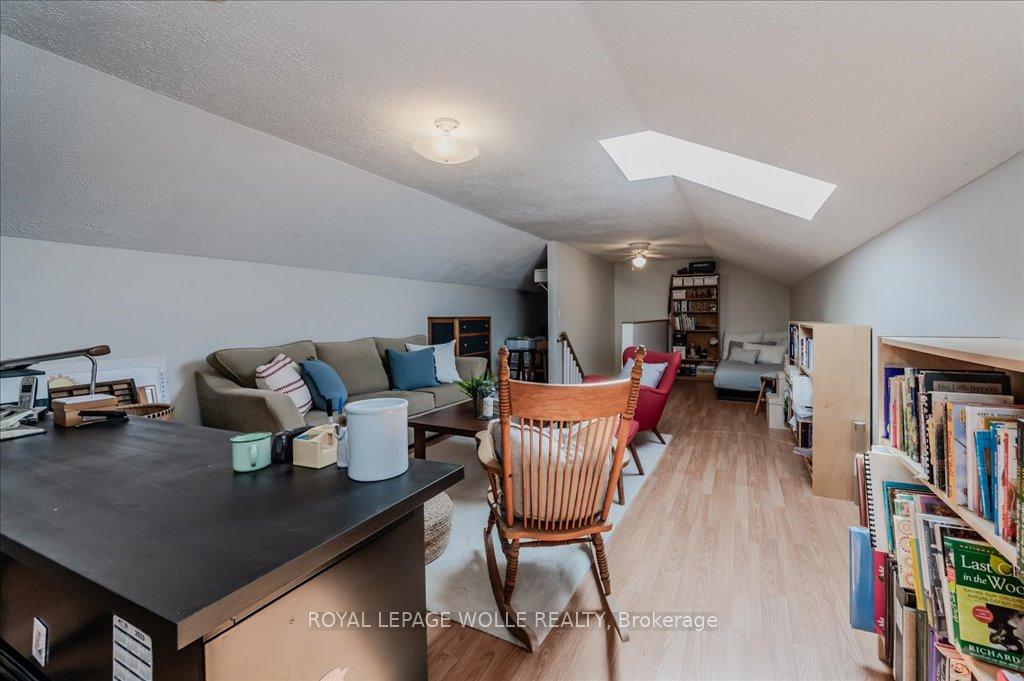 Photo 31 of 48 Bound Brook Court, Kitchener — HOMEH