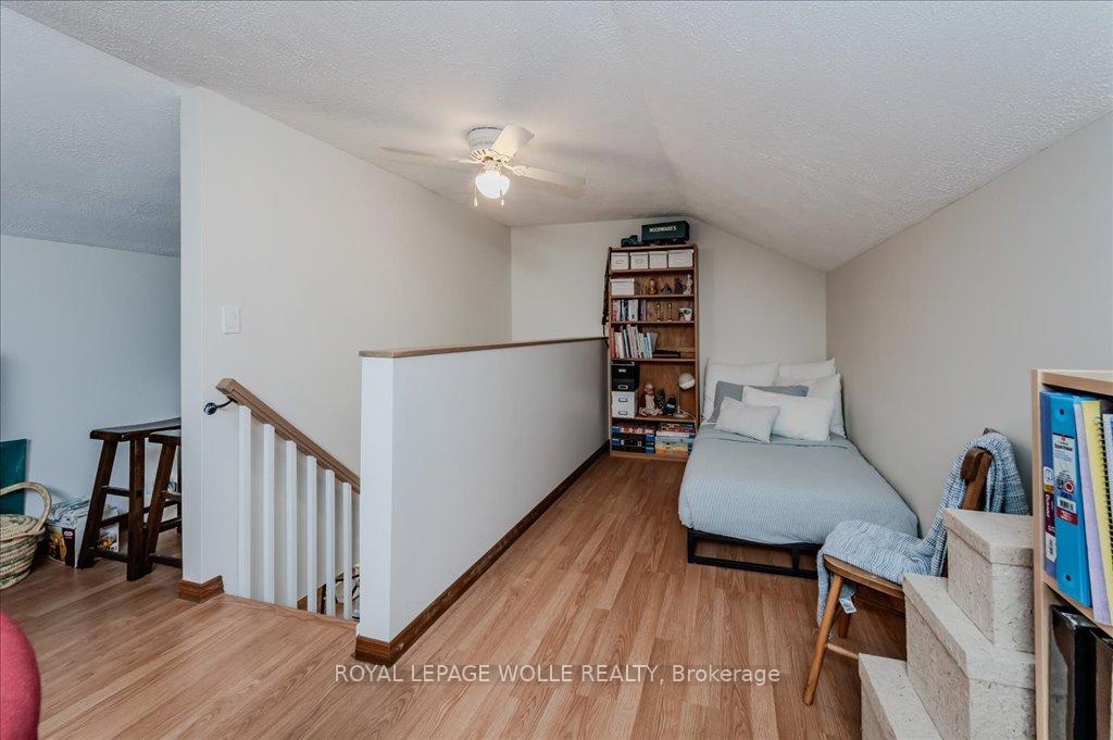 Photo 32 of 48 Bound Brook Court, Kitchener — HOMEH