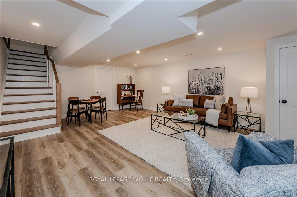 Photo 33 of 48 Bound Brook Court, Kitchener — HOMEH