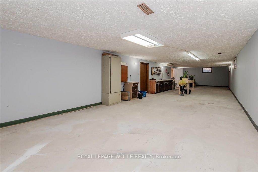 Photo 37 of 48 Bound Brook Court, Kitchener — HOMEH
