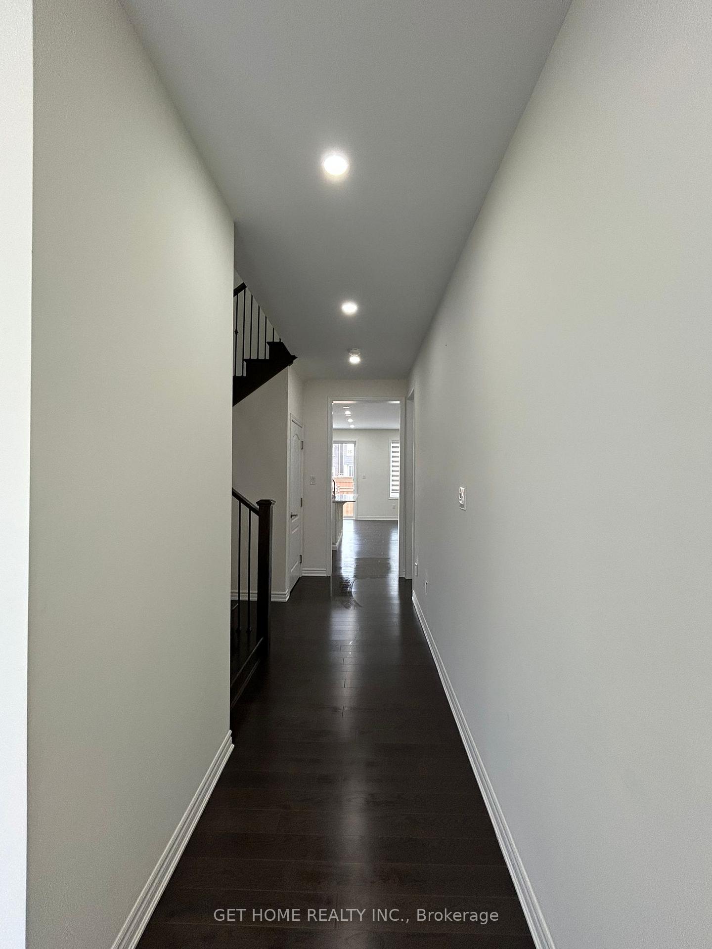 Photo 4 of 1455 Sycamore Garden, Milton, Cobban — HOMEH