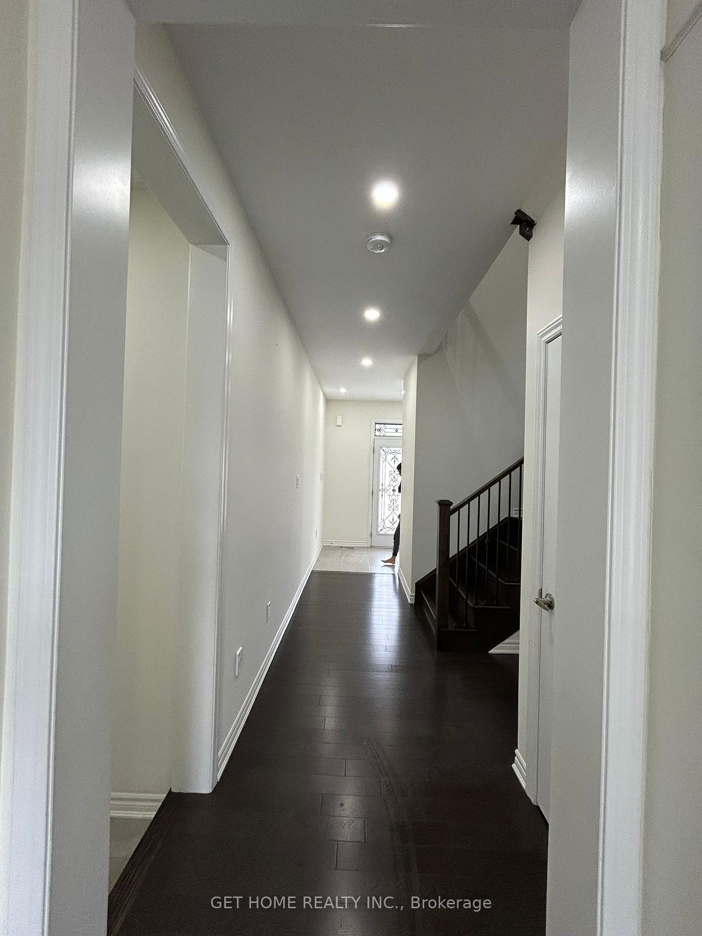 Photo 5 of 1455 Sycamore Garden, Milton, Cobban — HOMEH