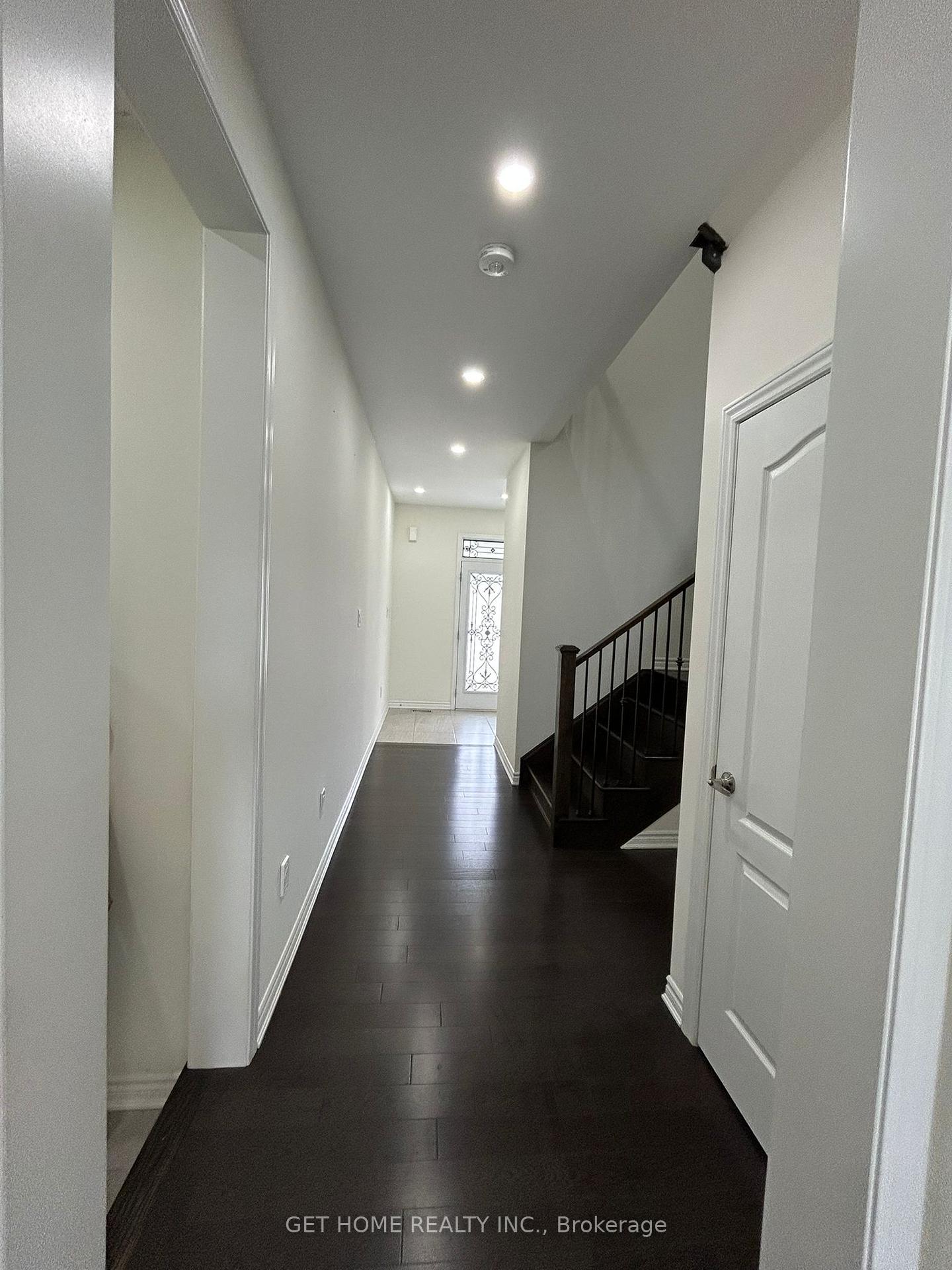 Photo 6 of 1455 Sycamore Garden, Milton, Cobban — HOMEH