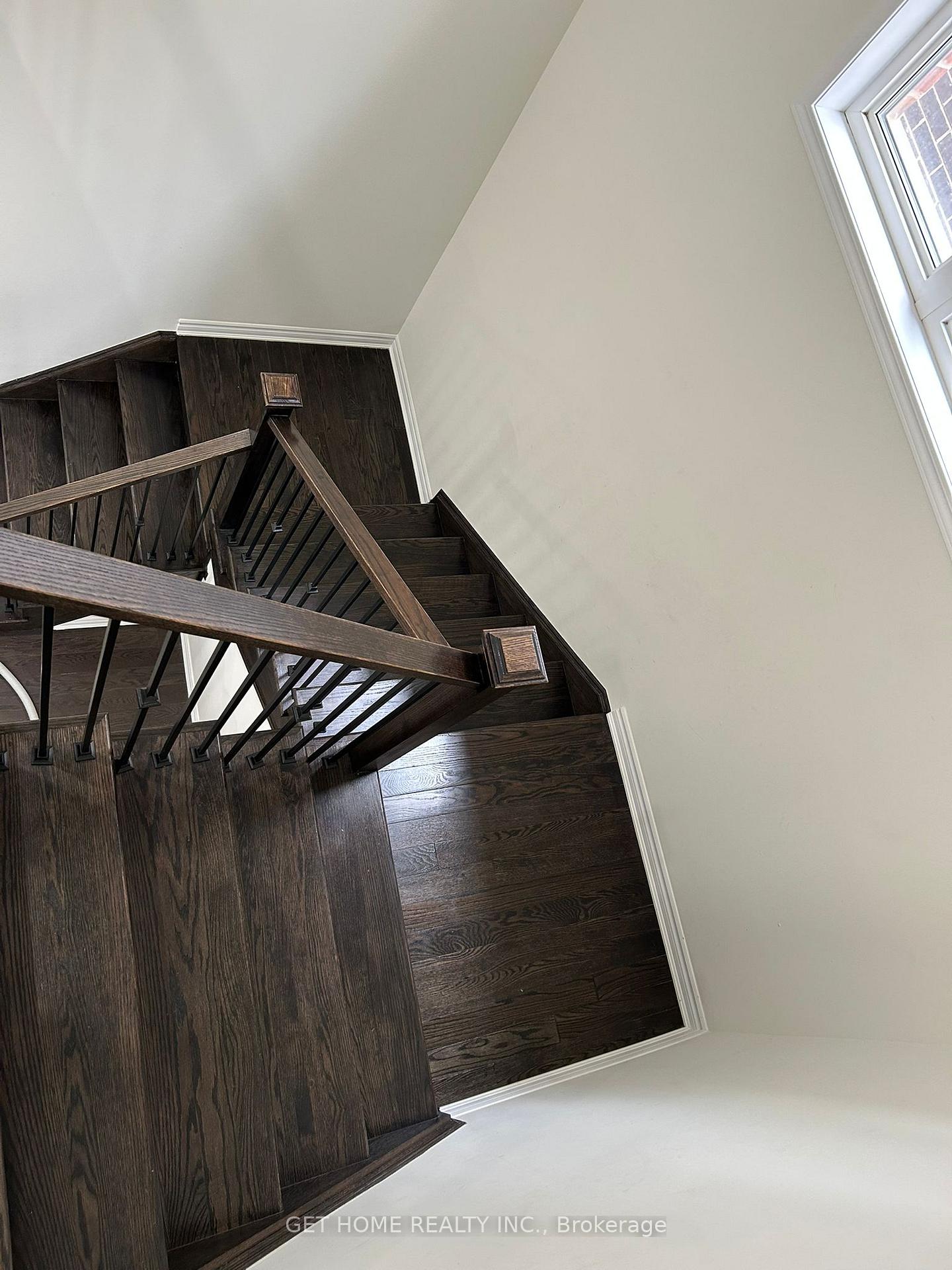 Photo 40 of 1455 Sycamore Garden, Milton, Cobban — HOMEH