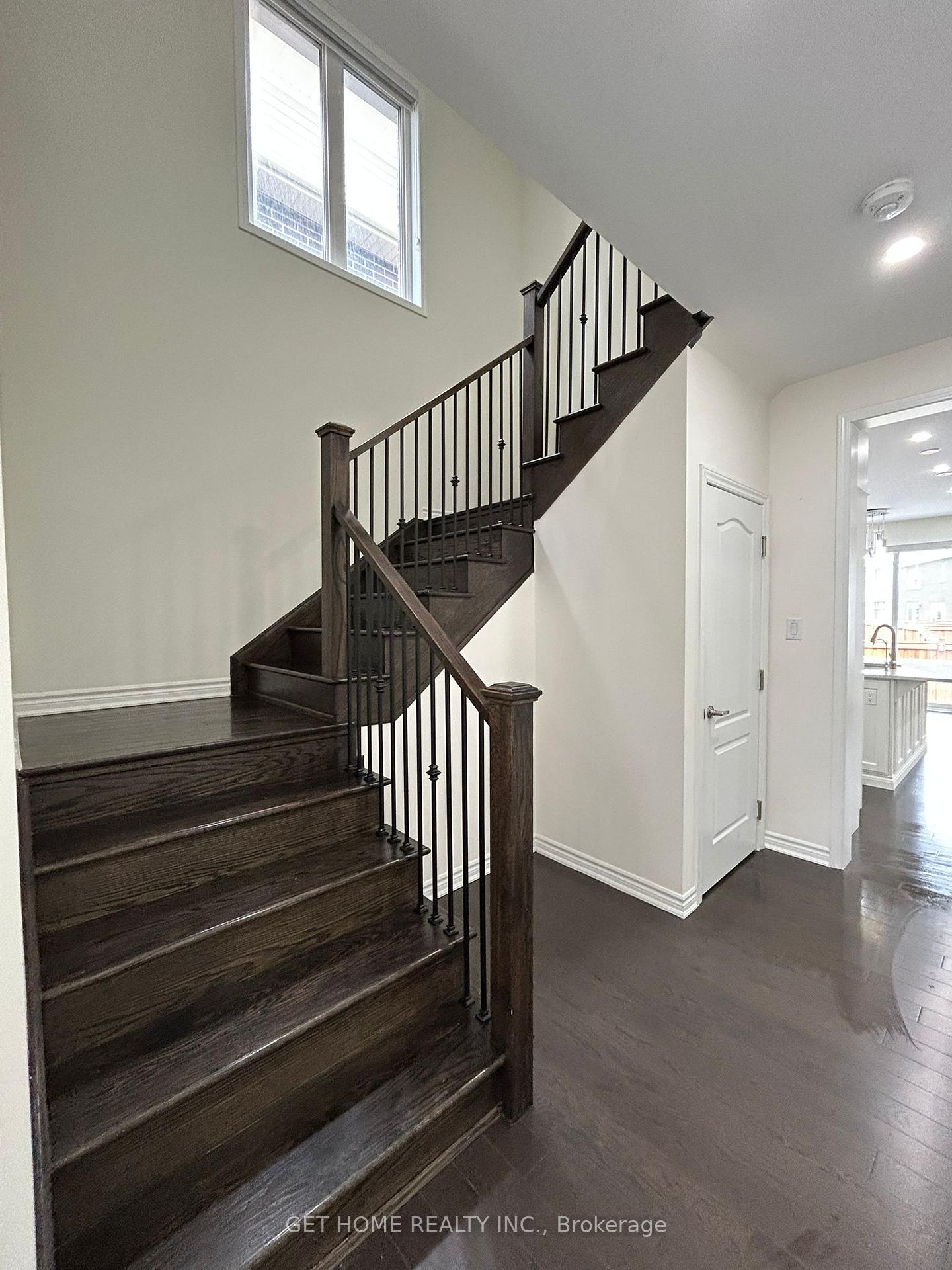 Photo 41 of 1455 Sycamore Garden, Milton, Cobban — HOMEH