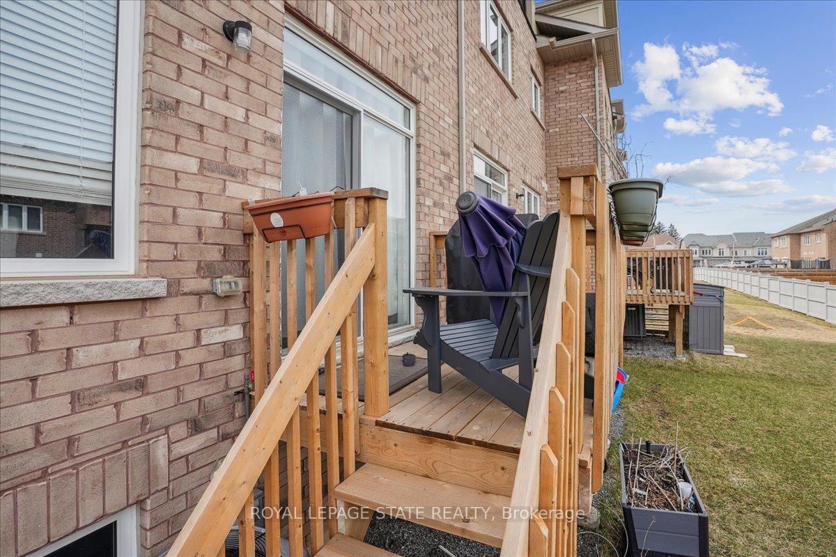Photo 59 of 1069 Garner Road E, Hamilton, Meadowlands — HOMEH