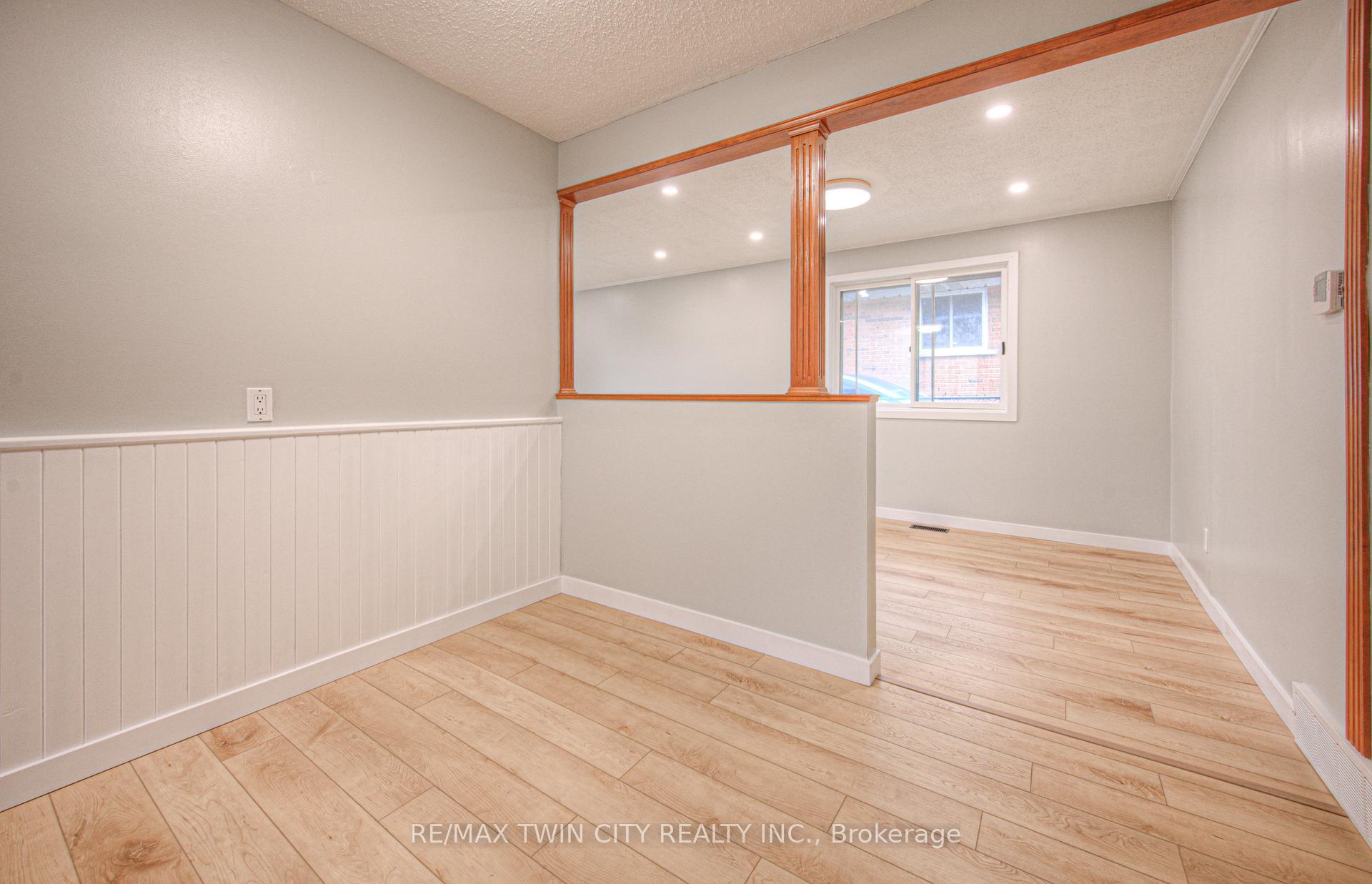 Photo 8 of 18 Bosworth Crescent, Kitchener — HOMEH