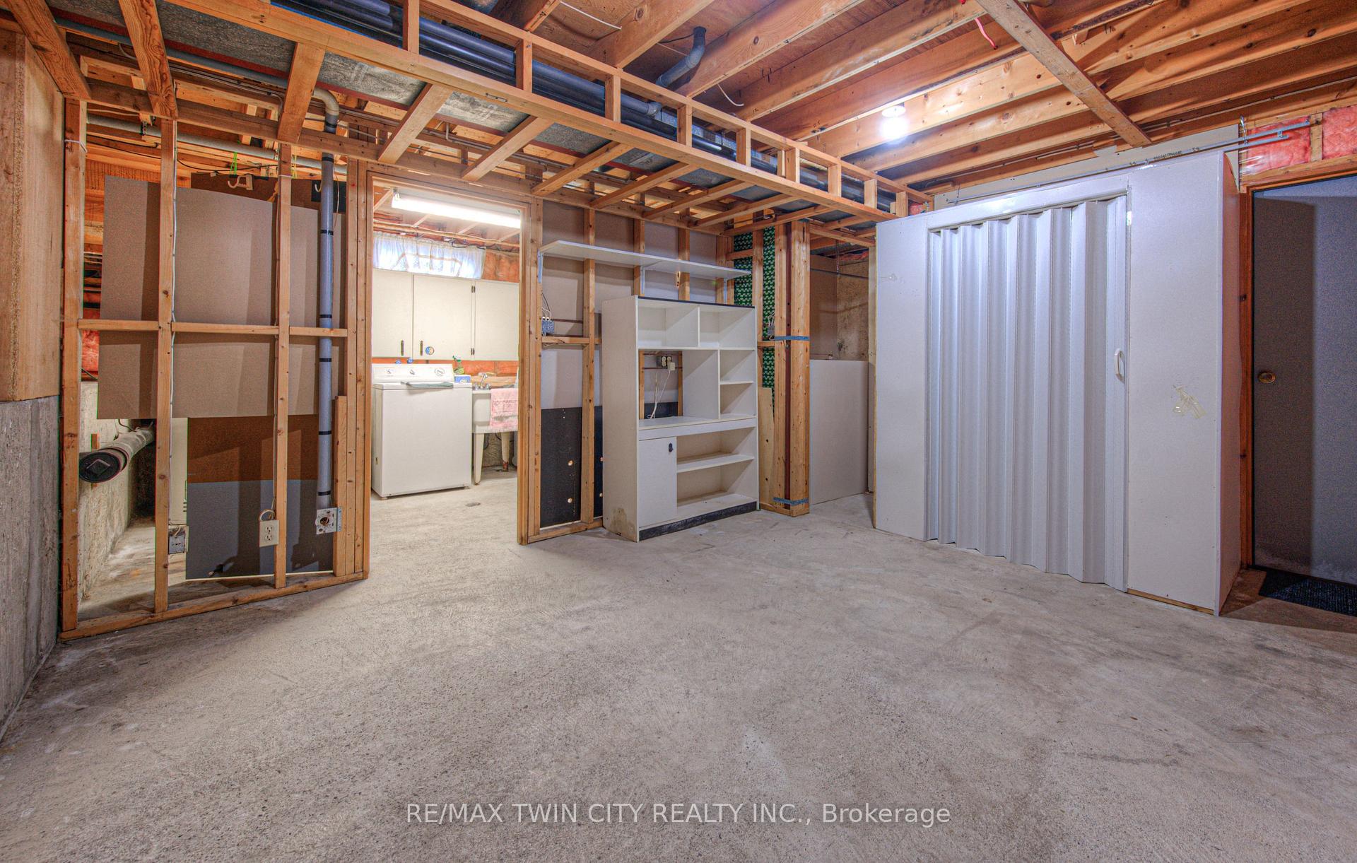Photo 28 of 18 Bosworth Crescent, Kitchener — HOMEH