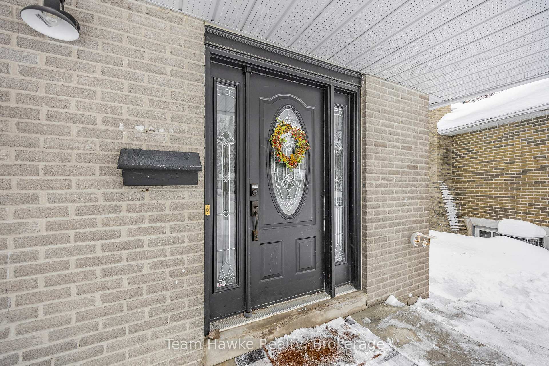 Photo 4 of 175 Woodland Drive, Midland — HOMEH