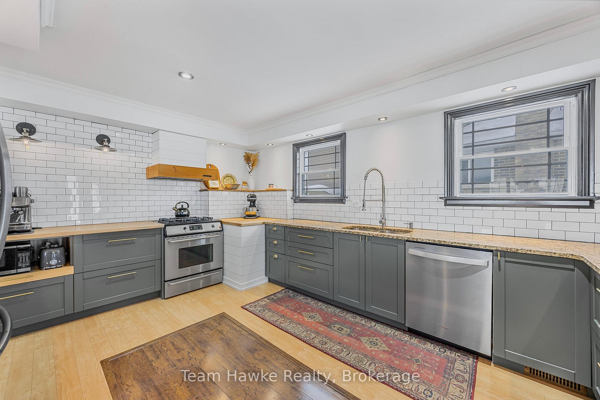 Photo 8 of 175 Woodland Drive, Midland — HOMEH