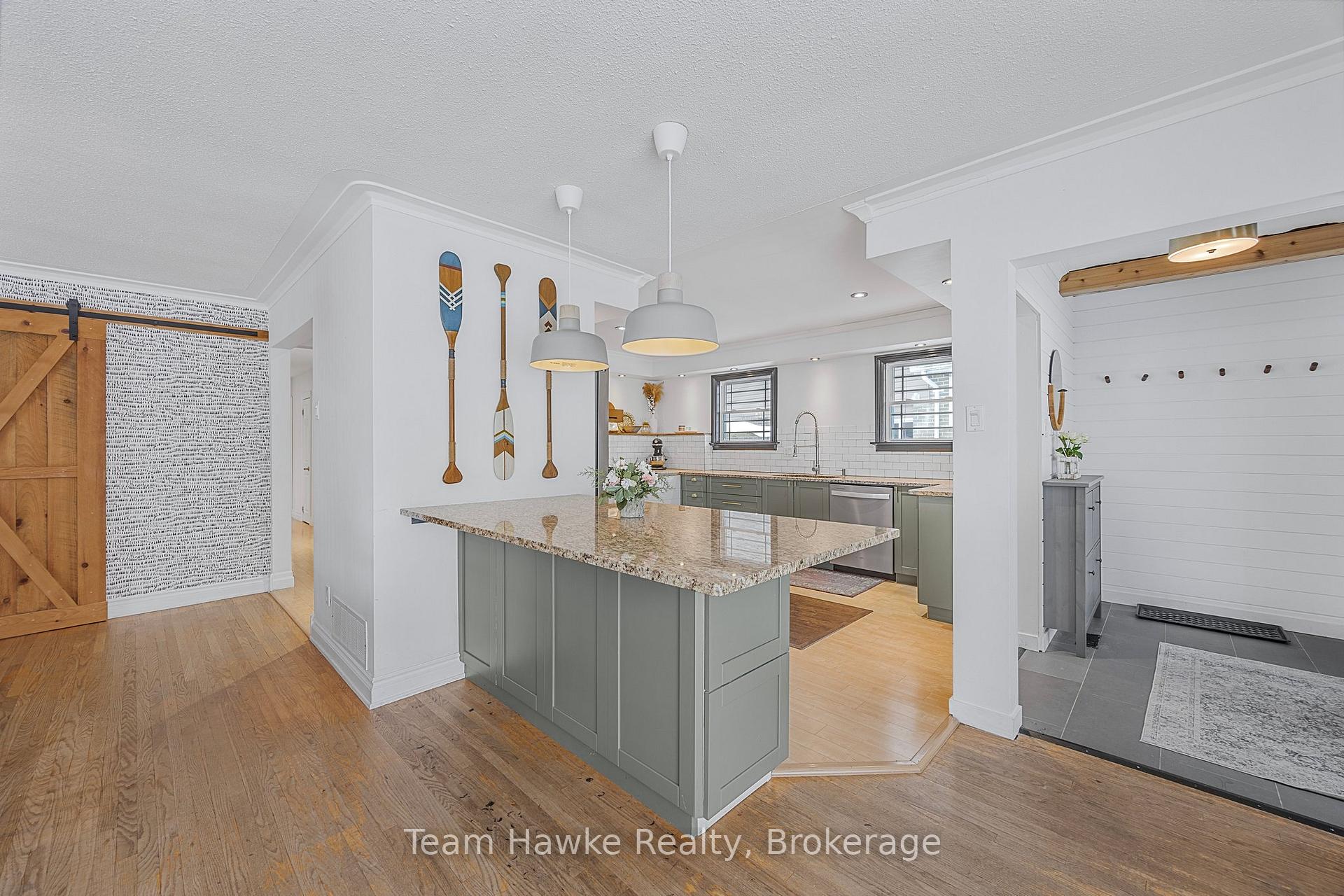 Photo 12 of 175 Woodland Drive, Midland — HOMEH