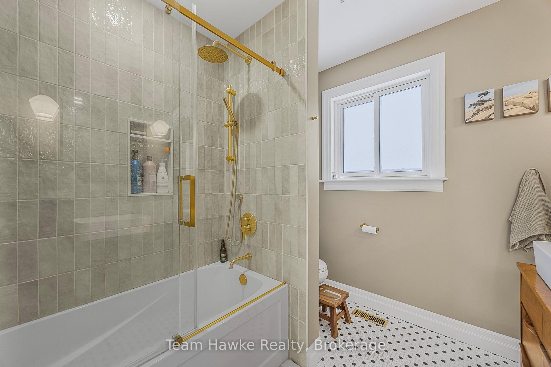 Photo 26 of 175 Woodland Drive, Midland — HOMEH