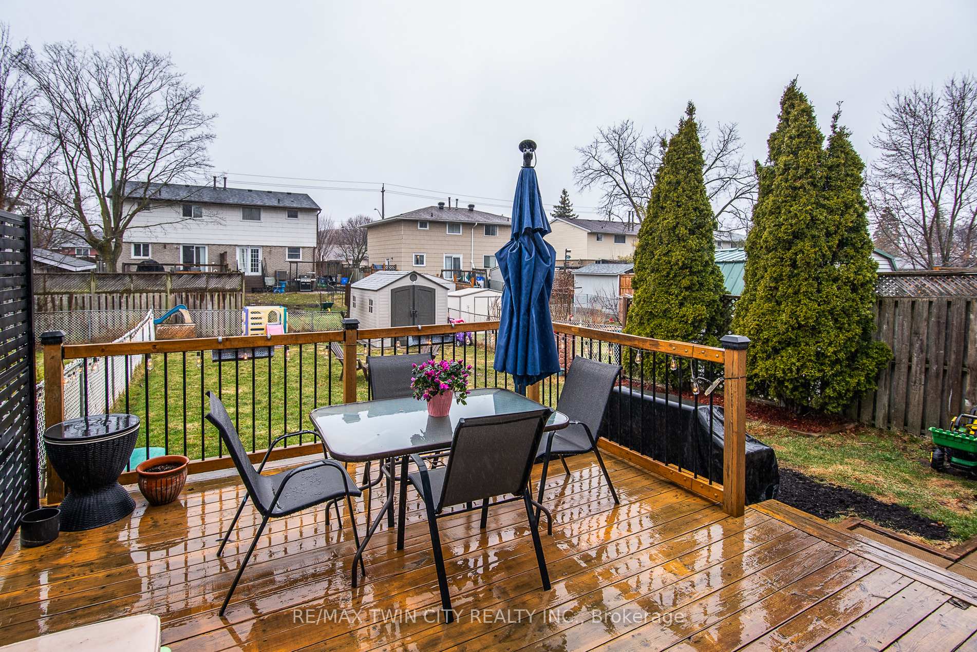 Photo 5 of 18 Lucerne Drive, Kitchener — HOMEH