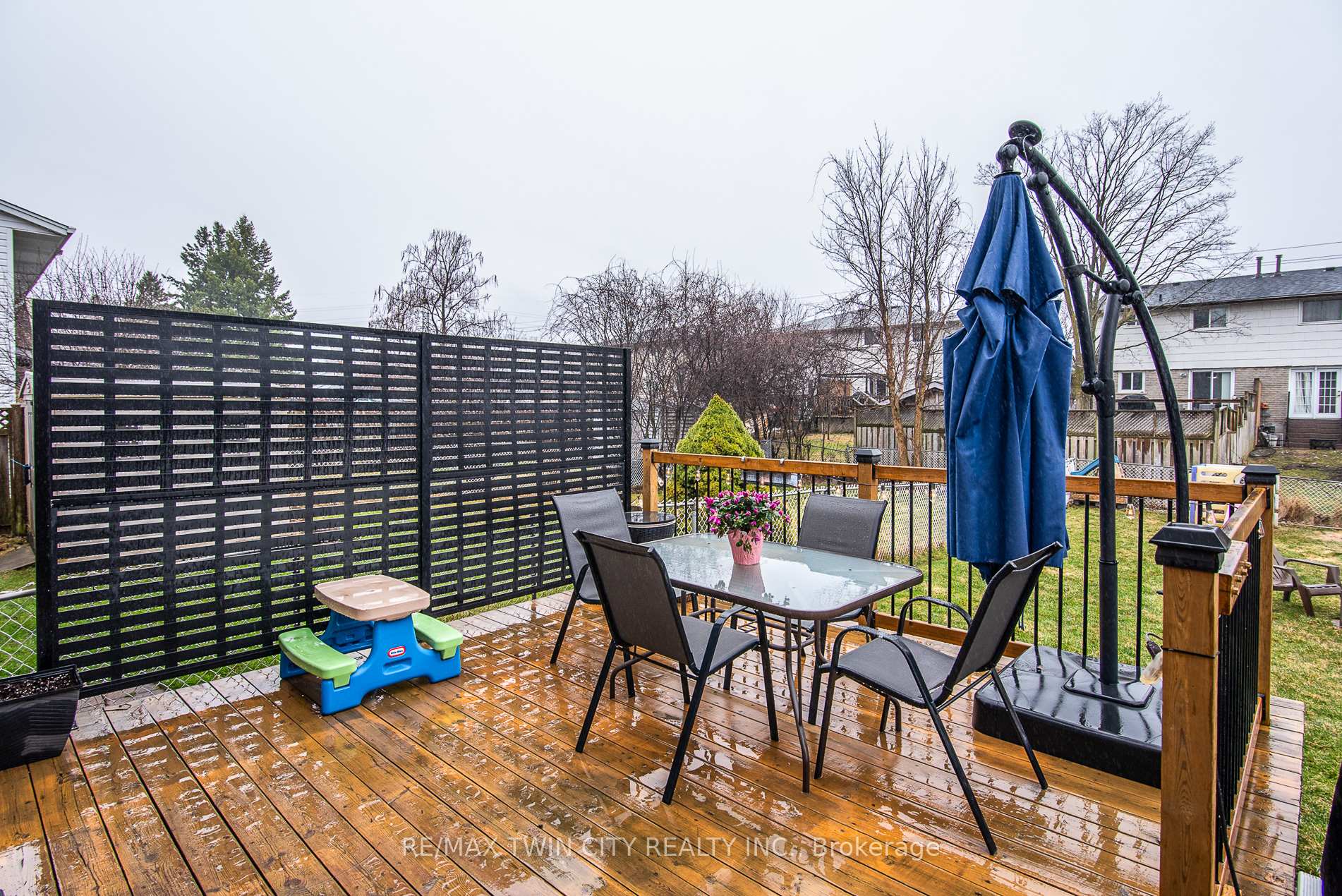 Photo 6 of 18 Lucerne Drive, Kitchener — HOMEH