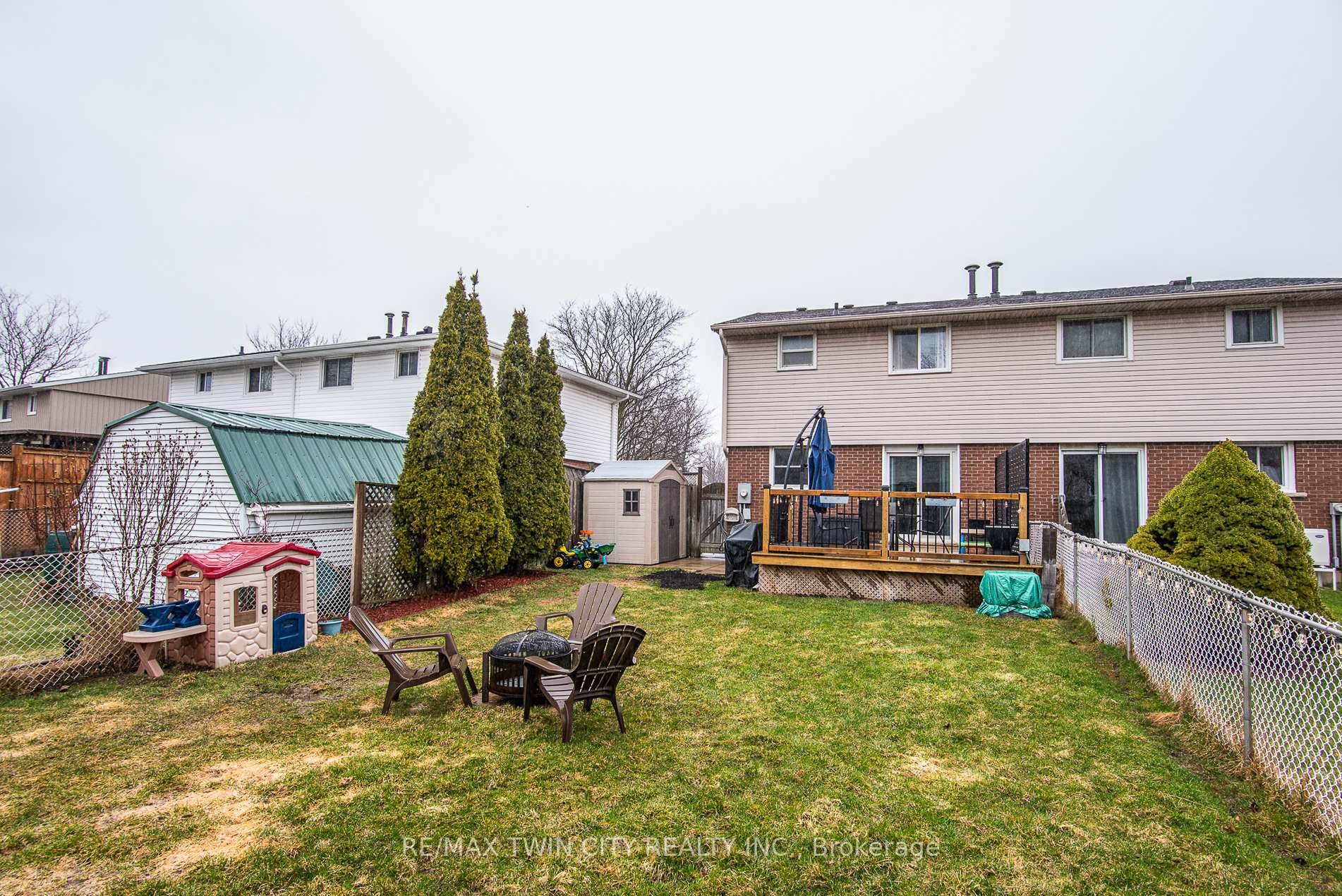 Photo 8 of 18 Lucerne Drive, Kitchener — HOMEH